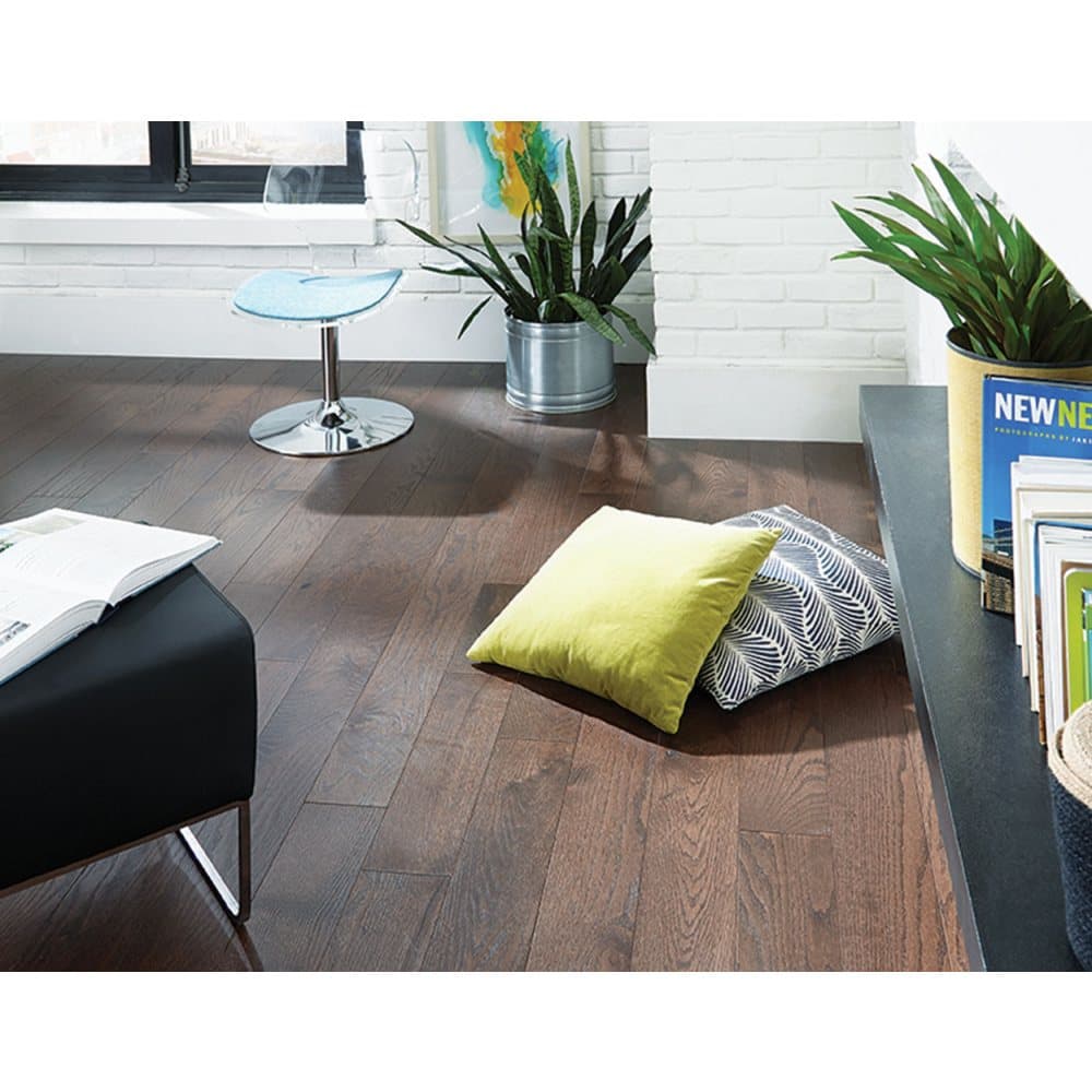 Mullican Dumont 5" Plain Sawn Engineered Oak - Dark Chocolate - Image 2