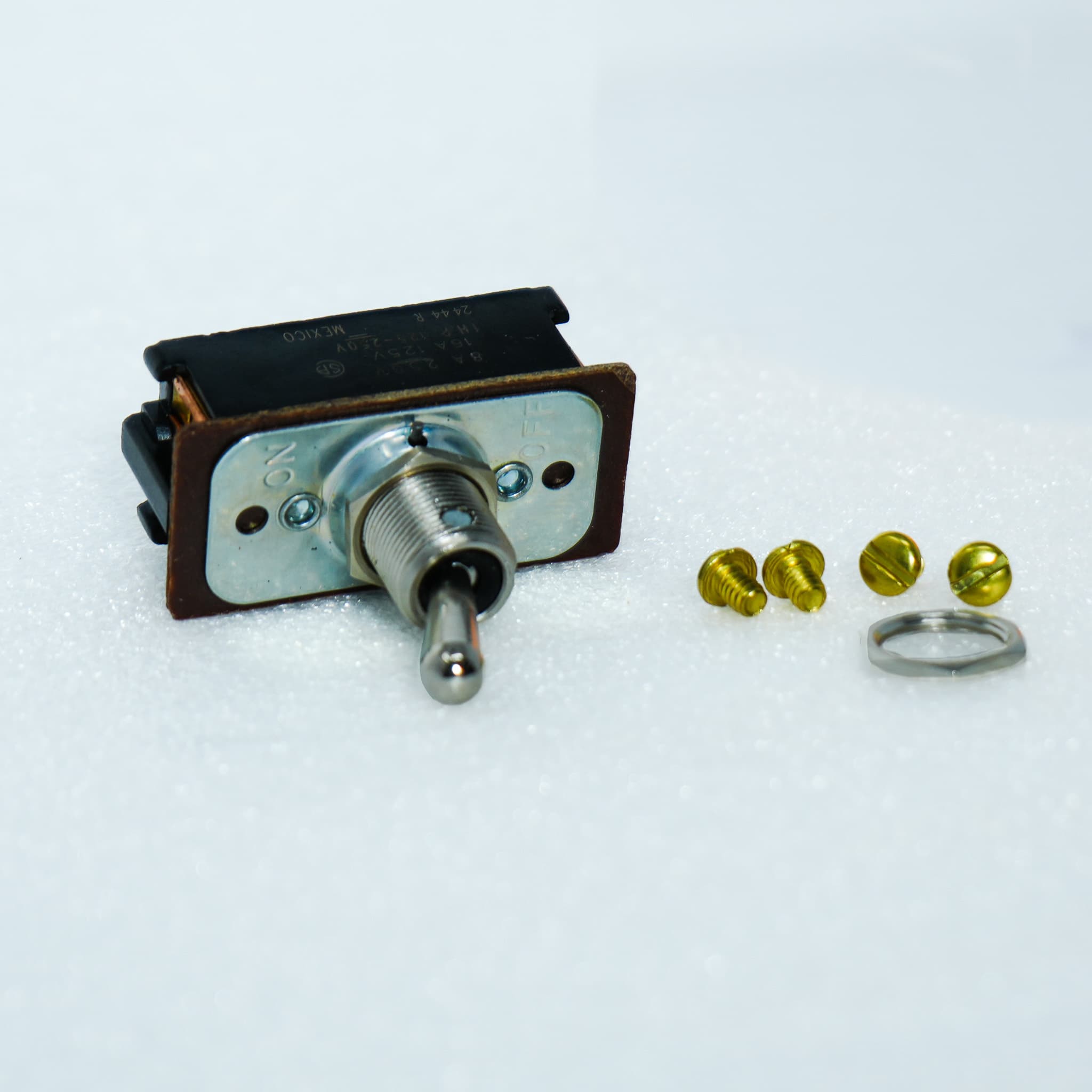 American Sanders Switch D Position 16A/125V Super7 and B2+ - Image 1