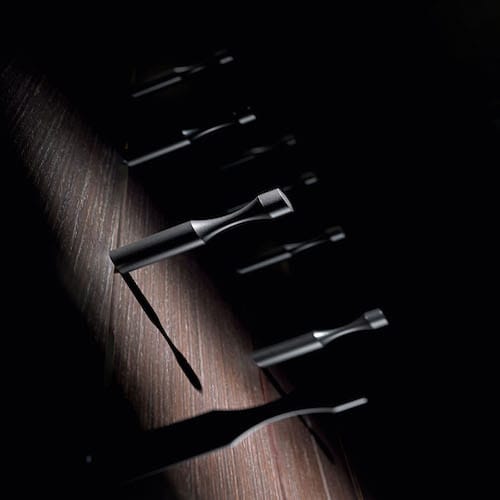 D0BPXXK - Pin System - Soft Touch - Aluminum Finish - Pin Wine Display - Salice